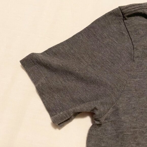 Sonic The Hedgehog Sega Shirt Kids Size Large Tshirt Christmas Hat - Picture 6 of 16